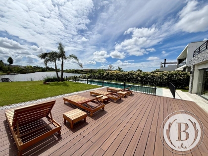Venta de Casa en San Benito en San Benito, Tigre — Foto 4