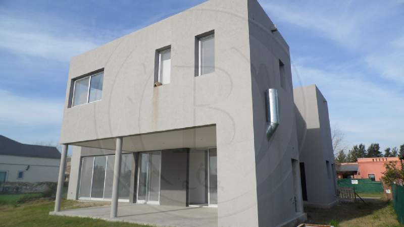 Venta de Casa en San Benito en San Benito, Tigre — Foto 1