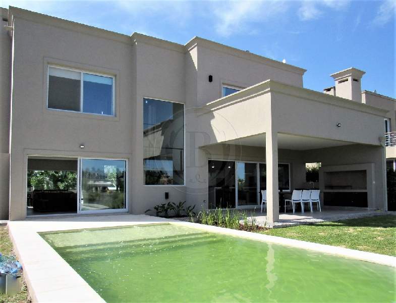 Venta de Casa en San Benito en San Benito, Tigre — Foto 1