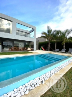 Venta de Casa en San Gabriel en San Gabriel, Tigre — Foto 1