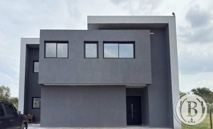 Venta de Casa en San Sebastian - San Sebastian