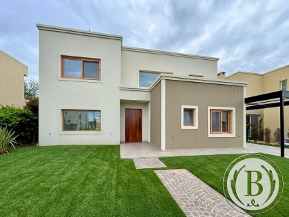 Venta de Casa en Santa Ana - Santa Ana