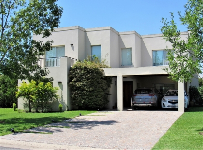 Venta de Casa en Santa Catalina en Santa Catalina, Tigre — Foto 1