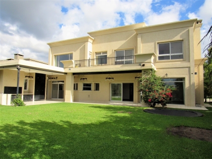 Venta de Casa en Santa Catalina en Santa Catalina, Tigre — Foto 1
