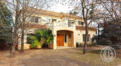 Venta de Casa en Santa Catalina en Santa Catalina, Tigre — Foto 1