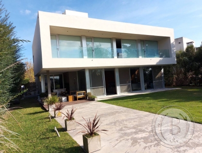 Venta de Casa en Santa Catalina en Santa Catalina, Tigre — Foto 3