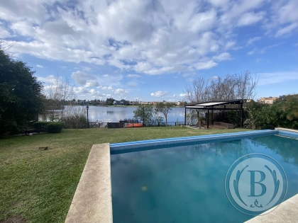 Venta de Casa en Santa Catalina en Santa Catalina, Tigre — Foto 2