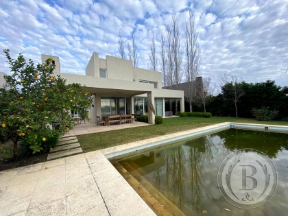 Venta de Casa en Santa Catalina en Santa Catalina, Tigre — Foto 4