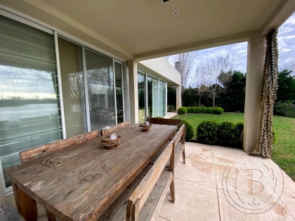 Venta de Casa en Santa Catalina en Santa Catalina, Tigre — Foto 5