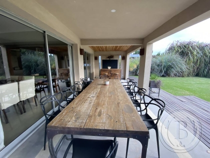 Venta de Casa en Santa Catalina en Santa Catalina, Tigre — Foto 2