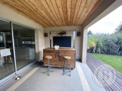 Venta de Casa en Santa Catalina en Santa Catalina, Tigre — Foto 3
