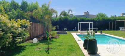 Venta de Casa en Santa Catalina en Santa Catalina, Tigre — Foto 2