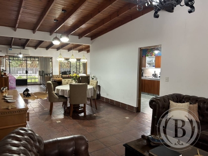 Venta de Casa en Santa Catalina en Santa Catalina, Tigre — Foto 2