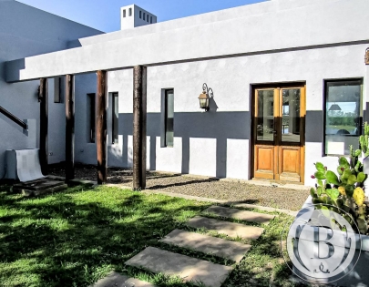 Venta de Casa en Santa Catalina en Santa Catalina, Tigre — Foto 2