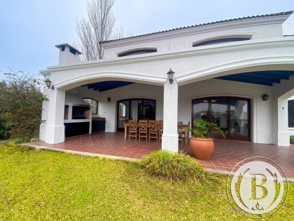 Venta de Casa en Santa Catalina en Santa Catalina, Tigre — Foto 3