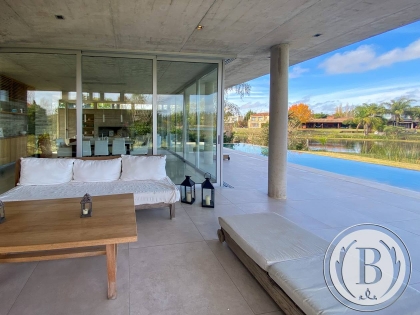 Venta de Casa en Santa Catalina en Santa Catalina, Tigre — Foto 1