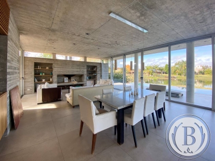 Venta de Casa en Santa Catalina en Santa Catalina, Tigre — Foto 5