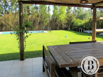 Venta de Casa en Santa Catalina en Santa Catalina, Tigre — Foto 2
