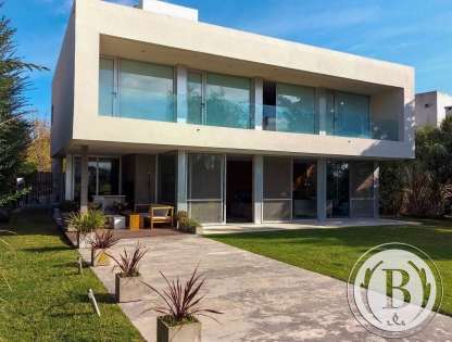 Venta de Casa en Santa Catalina en Santa Catalina, Tigre — Foto 3