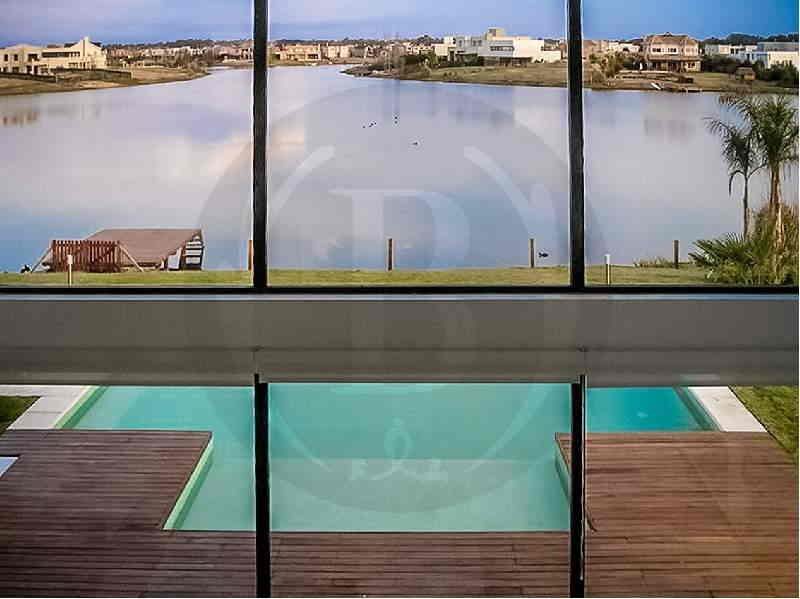 Venta de Casa en Santa Catalina en Santa Catalina, Tigre — Foto 1
