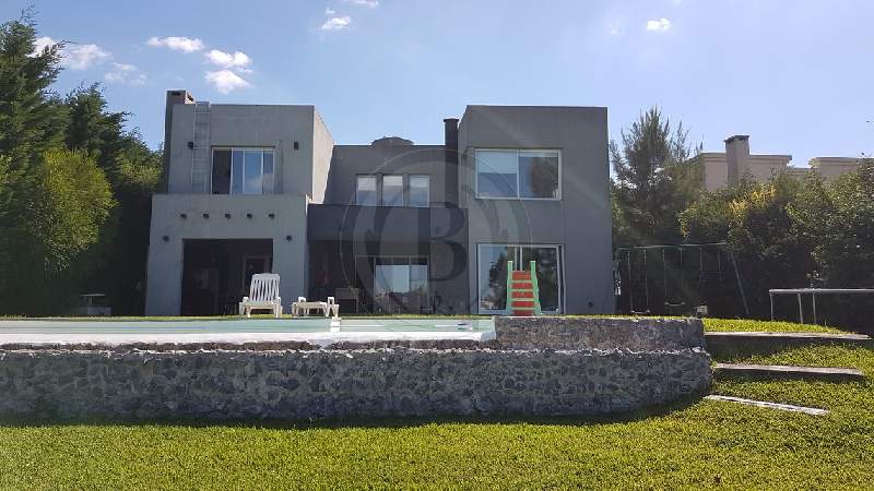 Venta de Casa en Santa Catalina en Santa Catalina, Tigre — Foto 1