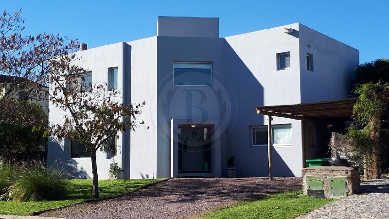 Venta de Casa en Santa Catalina en Santa Catalina, Tigre — Foto 1