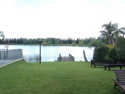 Venta de Casa en Santa Catalina en Santa Catalina, Tigre — Foto 2