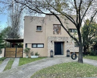 Venta de Casa en Santa Maria De Los Olivos en Santa Maria De Los Olivos, Pilar — Foto 1
