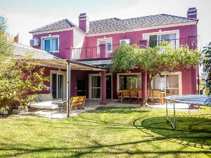 Venta de Casa en Santa Maria De Los Olivos en Santa Maria De Los Olivos, Pilar — Foto 1