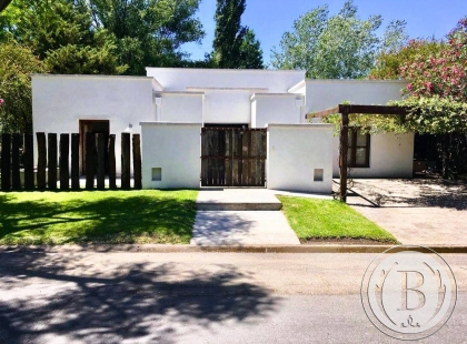Venta de Casa en Santa Maria De Tigre en Santa Maria De Tigre, Tigre — Foto 1