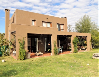 Venta de Casa en Santa Teresa en Santa Teresa, Tigre — Foto 1