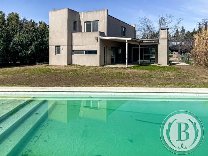 Venta de Casa en Santa Teresa en Santa Teresa, Tigre — Foto 1