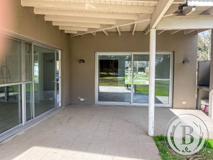 Venta de Casa en Santa Teresa en Santa Teresa, Tigre — Foto 2