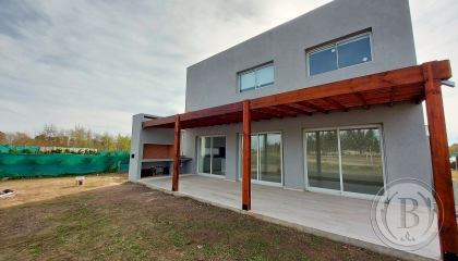 Venta de Casa en Vila Marina en Vila Marina, Tigre — Foto 1