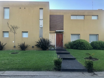 Venta de Casa en Villa Olivos en Villa Olivos, Pilar — Foto 1