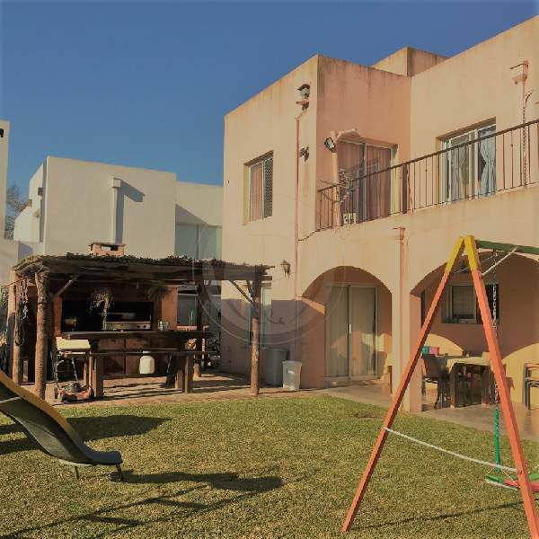 Venta de Casa en Villa Olivos en Villa Olivos, Pilar — Foto 2