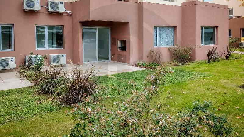 Venta de Condominio en Villa Del Lago en Villa Del Lago, Pilar — Foto 2