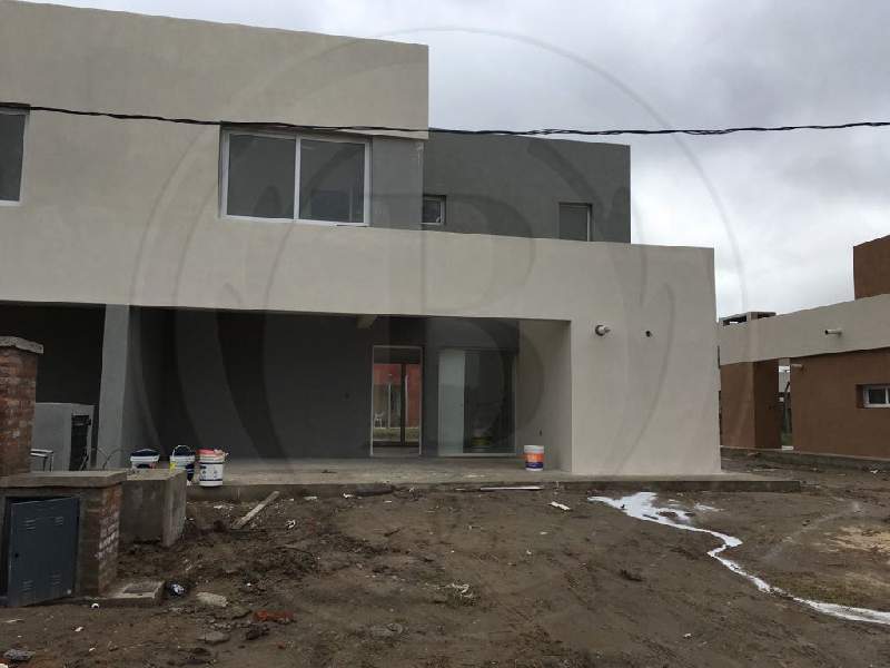 Venta C/renta de Casa en Casas de Santa Maria en Casas de Santa Maria, Tigre — Foto 4