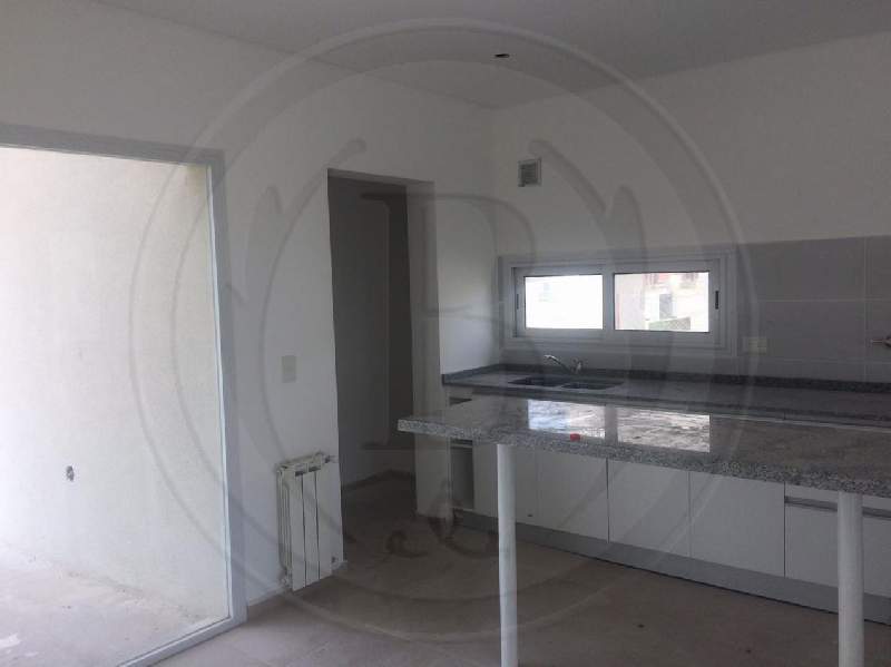 Venta C/renta de Casa en Casas de Santa Maria en Casas de Santa Maria, Tigre — Foto 3