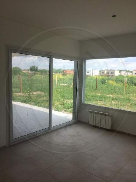 Venta C/renta de Casa en Casas de Santa Maria en Casas de Santa Maria, Tigre — Foto 5