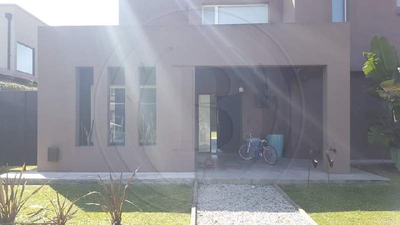Venta C/renta de Casa en Laguna del Sol en Laguna del Sol, Tigre — Foto 5