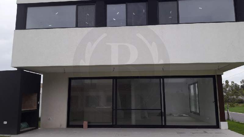 Venta C/renta de Casa en Las Tipas en Las Tipas, Tigre — Foto 3