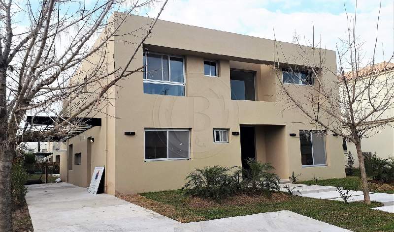 Venta C/renta de Casa en Los Alisos en Los Alisos, Tigre — Foto 1
