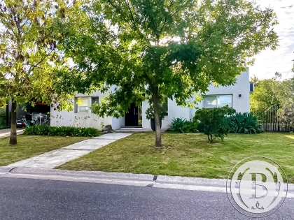 Venta C/renta de Casa en San Francisco en San Francisco, Tigre — Foto 3