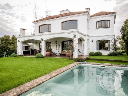 Venta C/renta de Casa en Santa Catalina en Santa Catalina, Tigre — Foto 3