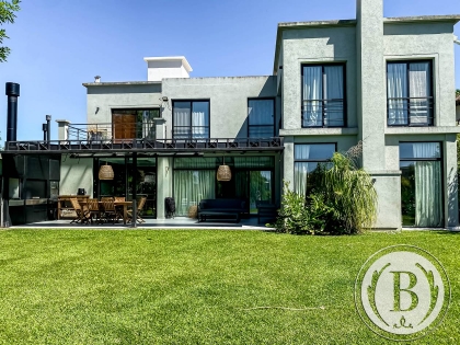 Venta C/renta de Casa en Santa Catalina en Santa Catalina, Tigre — Foto 3