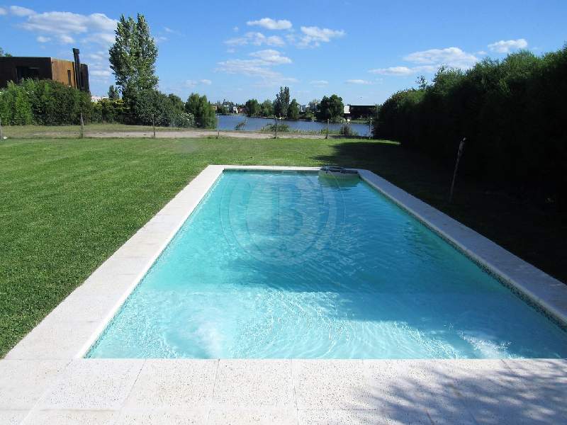 Venta C/renta de Casa en Santa Catalina en Santa Catalina, Tigre — Foto 3