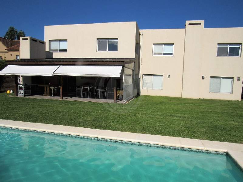 Venta C/renta de Casa en Santa Catalina en Santa Catalina, Tigre — Foto 4