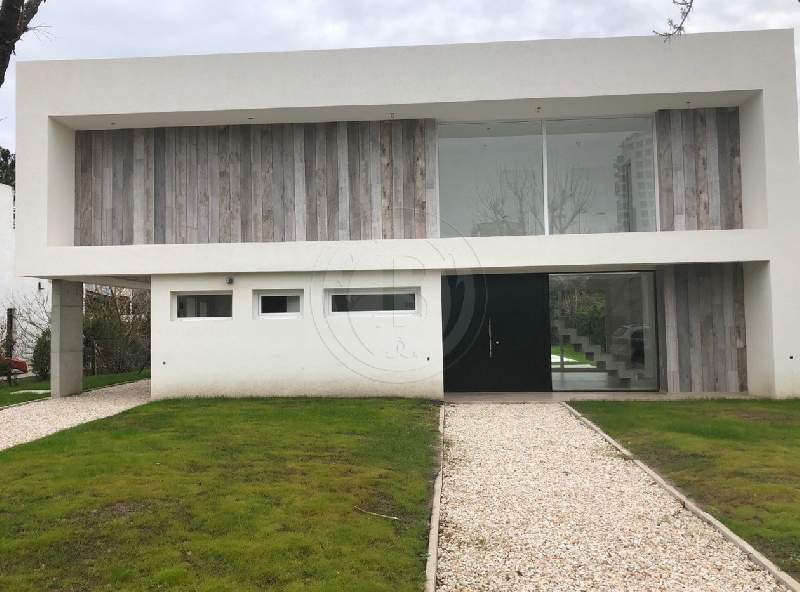 Venta C/renta de Casa en Santa Maria De Tigre en Santa Maria De Tigre, Tigre — Foto 1