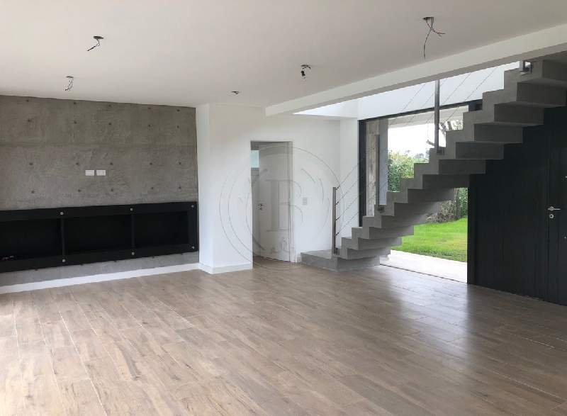 Venta C/renta de Casa en Santa Maria De Tigre en Santa Maria De Tigre, Tigre — Foto 3
